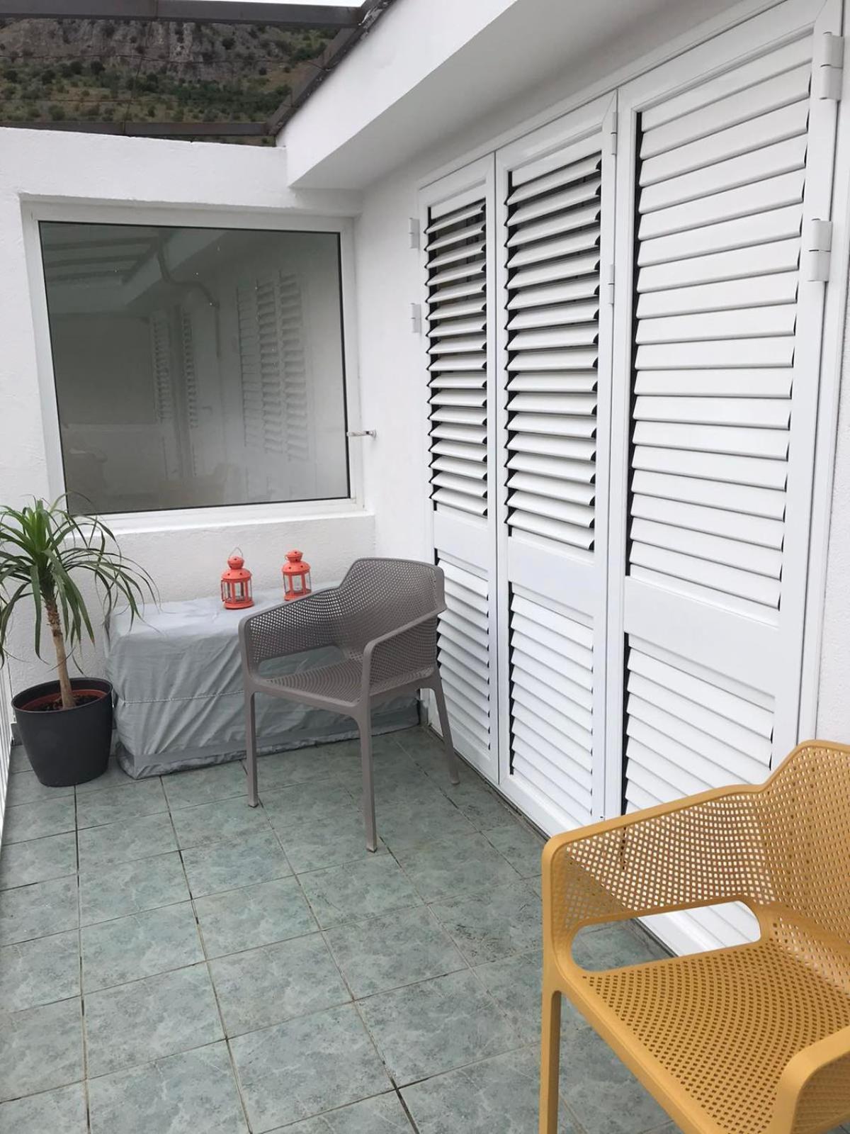 Apartments Vila Andja 스베티스테판 객실 사진