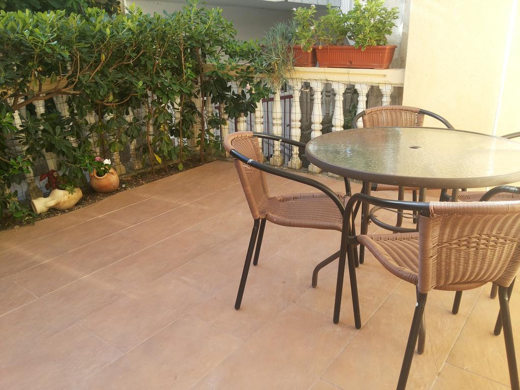 Apartments Vila Andja 스베티스테판 외부 사진