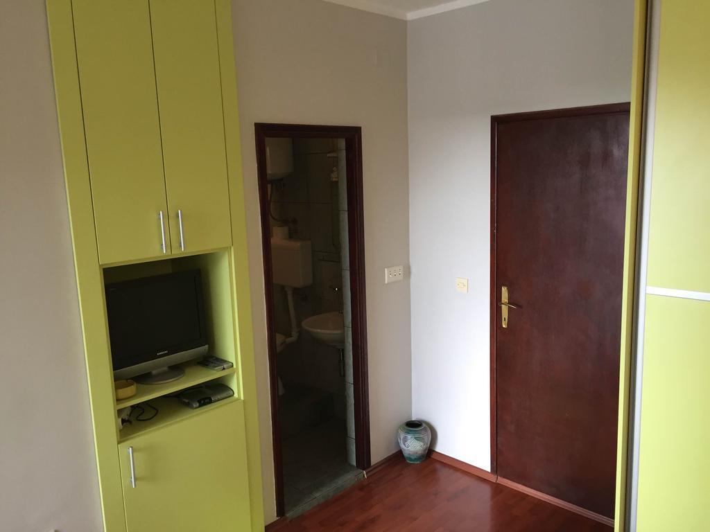 Apartments Vila Andja 스베티스테판 외부 사진