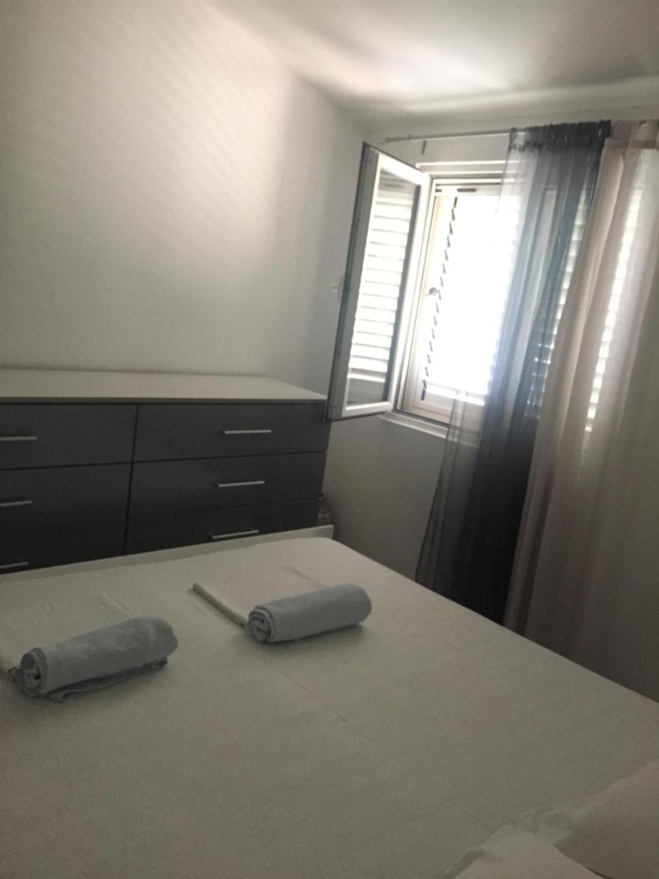 Apartments Vila Andja 스베티스테판 외부 사진