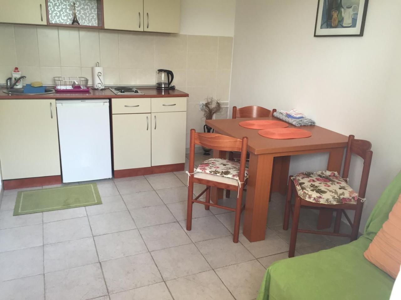 Apartments Vila Andja 스베티스테판 외부 사진